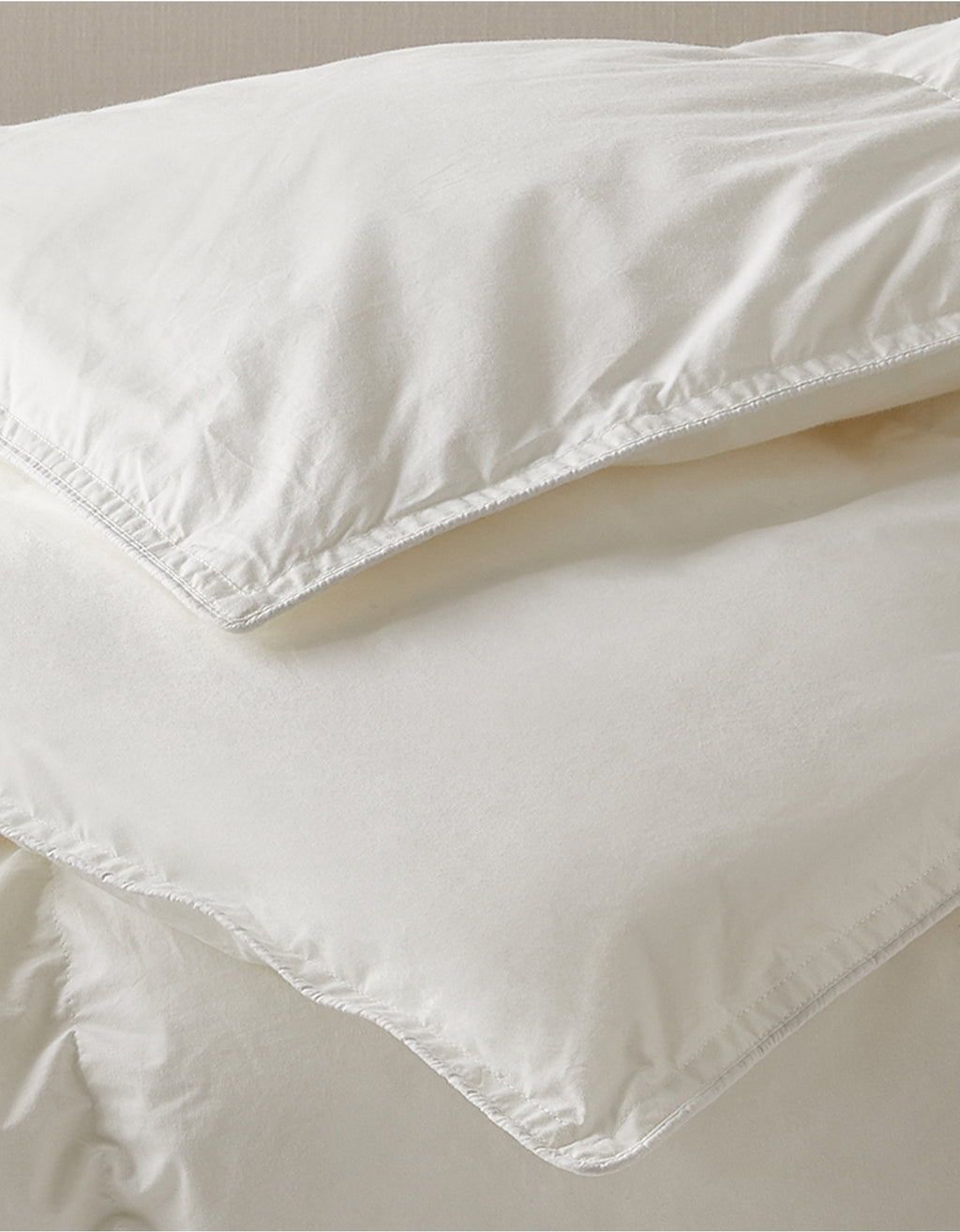 Deluxe Down Alternative Duvet – Medium